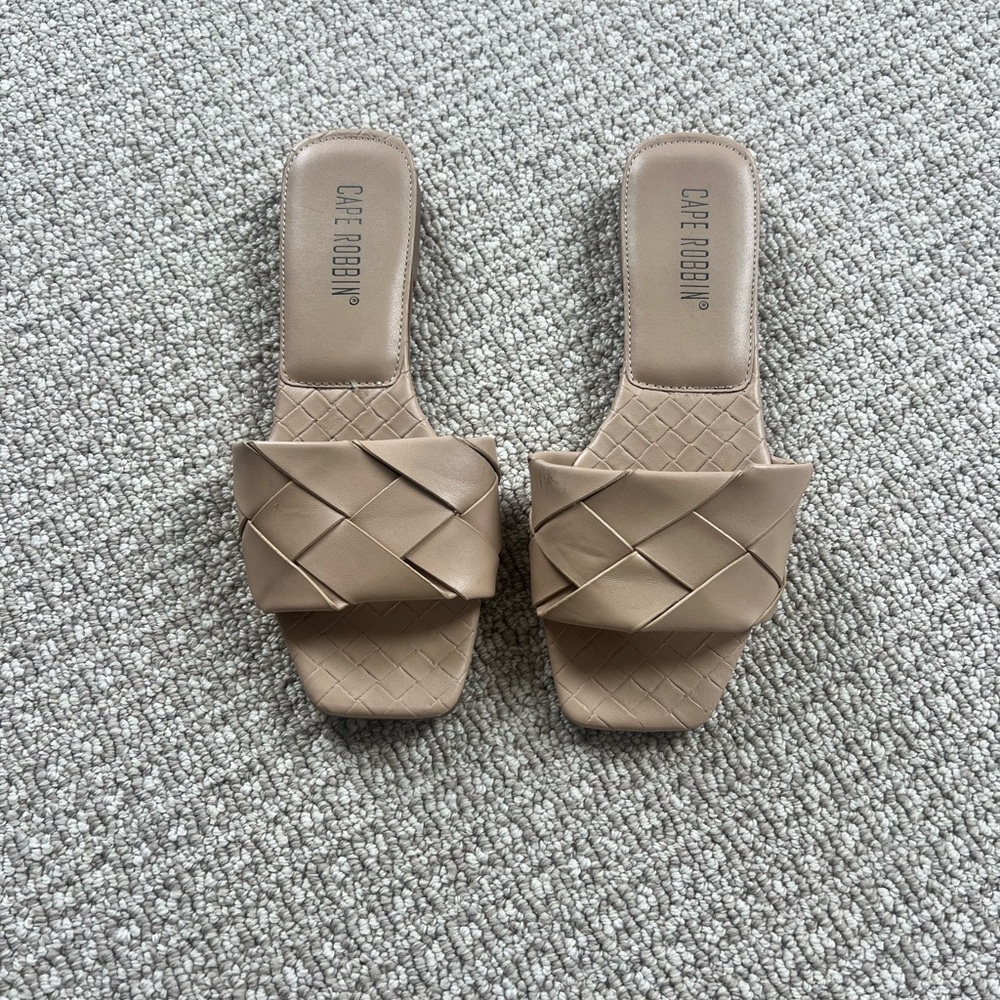 Cape Robbin Deja Women's Tan Sandals